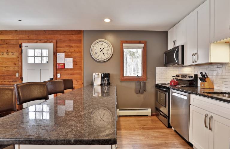Tanglewood Vista at Killington: Great Group Ski Home Close to Mountain. Hot Tub. — photo 5