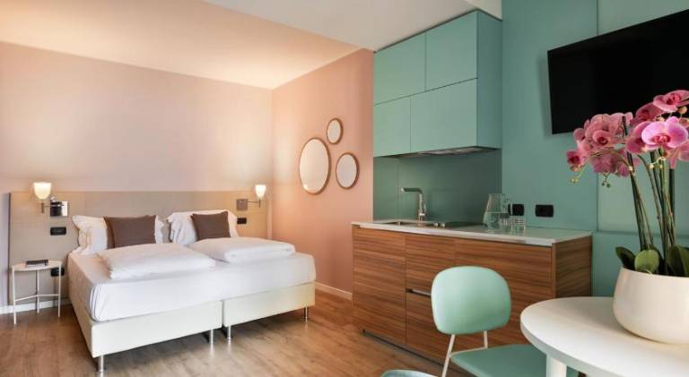 Lovely serviced apartment with sauna, garden & pool | Beach nearby | Pet-friendly — photo 2
