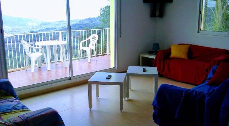Lovely vacation home with pool | Pets are welcome — photo 2
