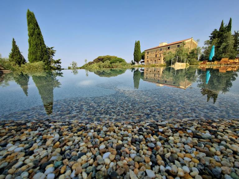 Casale  Montescudaio