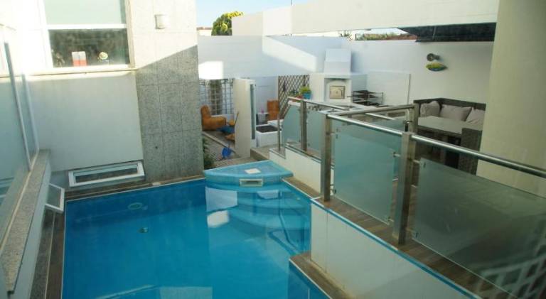 Rental apartment with patio, garden & grill — photo 3