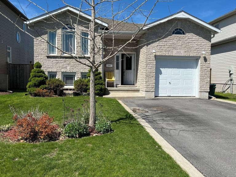 House Cataraqui North