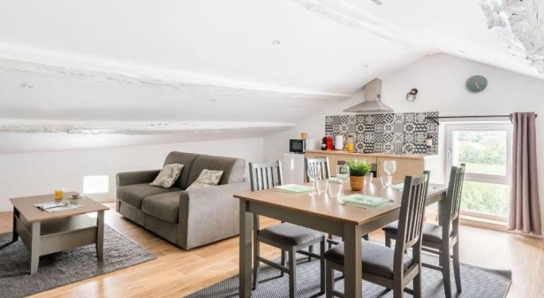 Rental apartment with 1 room for 4 persons in Saint-Galmier