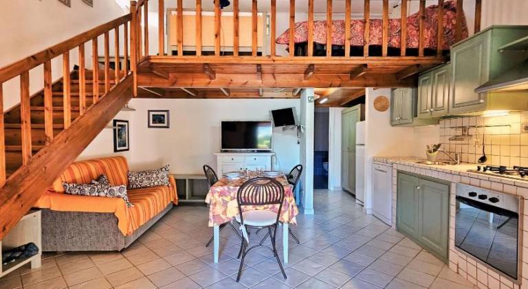 Apartment with 2 rooms for 5 persons — photo 2