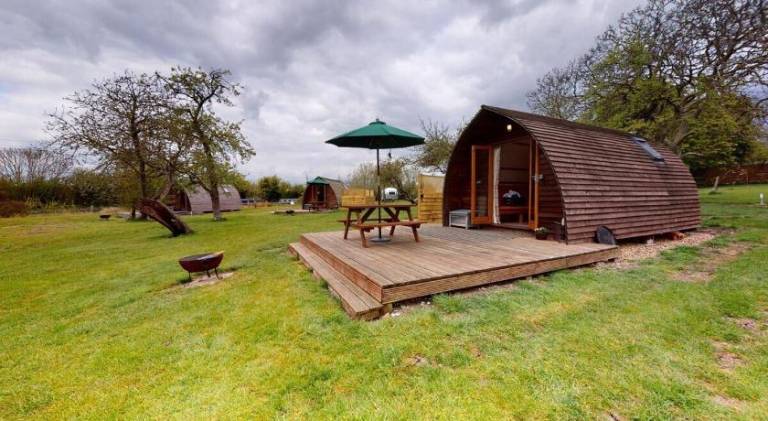Beautiful farm with jacuzzi & garden | Dogs allowed — photo 3