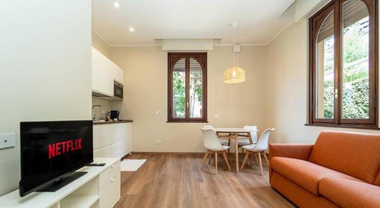 Lovely rental apartment | Close to Como Cathedral | Dogs allowed in Brunate