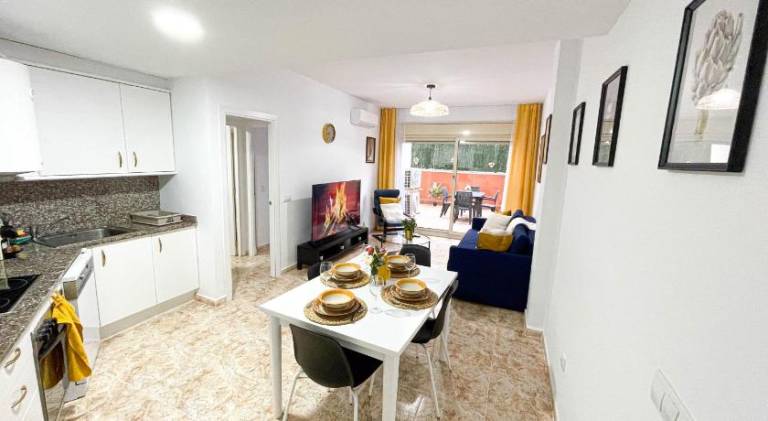 Fully equipped rental apartment with patio | Perfect for remote work | Pet-friendly — photo 3