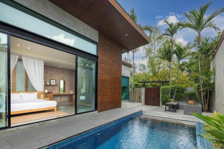 Tranquil Superior Pool Villa Escape
