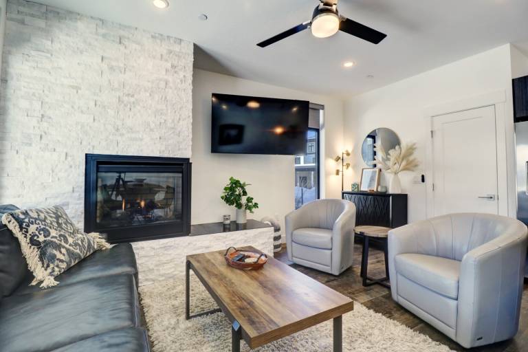 Condo with private pool in Silverthorne, CO