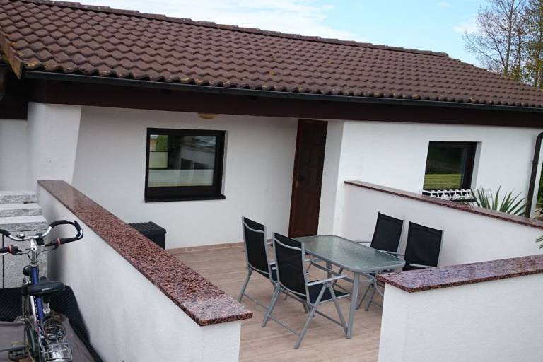House with garden, patio & barbecue in Wismar