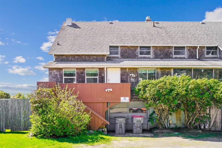 House  Cannon Beach