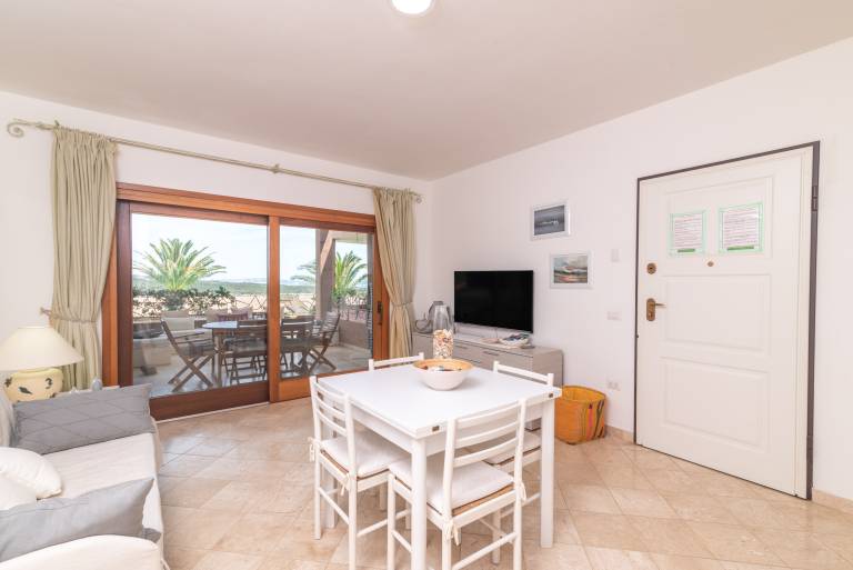 Rental apartment with patio, pool & yard | Sea view | Dogs allowed — photo 5