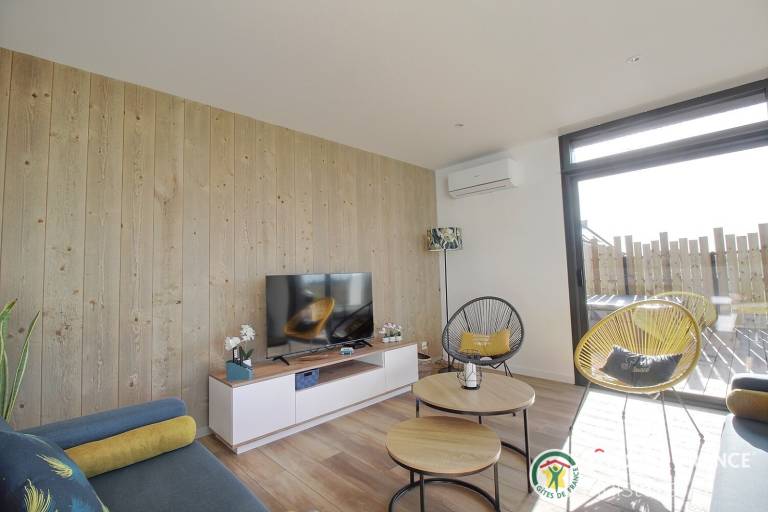Gite with yard, terrace & BBQ — photo 5