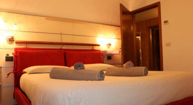 Rental apartment with 2 rooms for 5 persons — photo 2