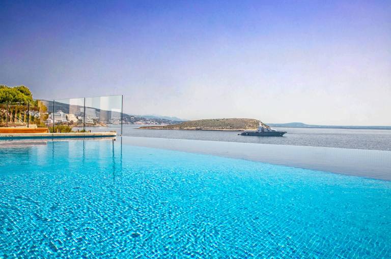 On the sea front with a pool and jacuzzi — Casa Juan Carlos — photo 5