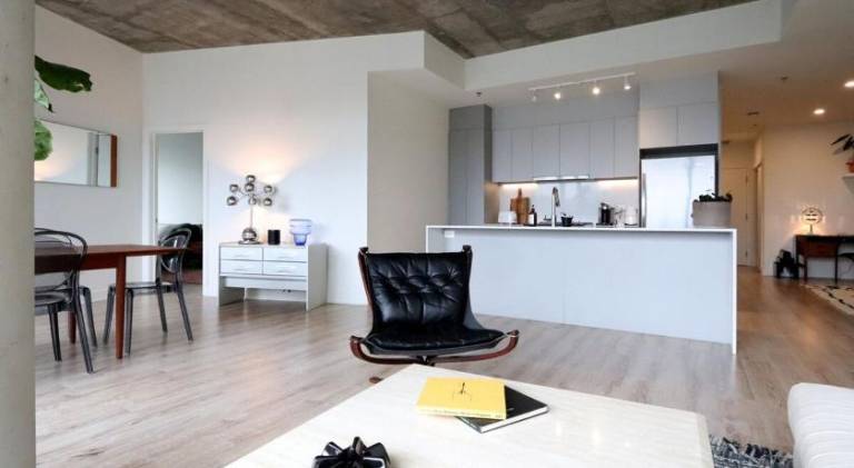 Apartment with grill & pool | Close to Notre-Dame Basilica — photo 2