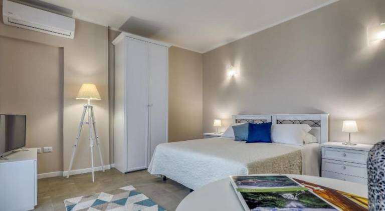 Serviced apartment with terrace in Terni