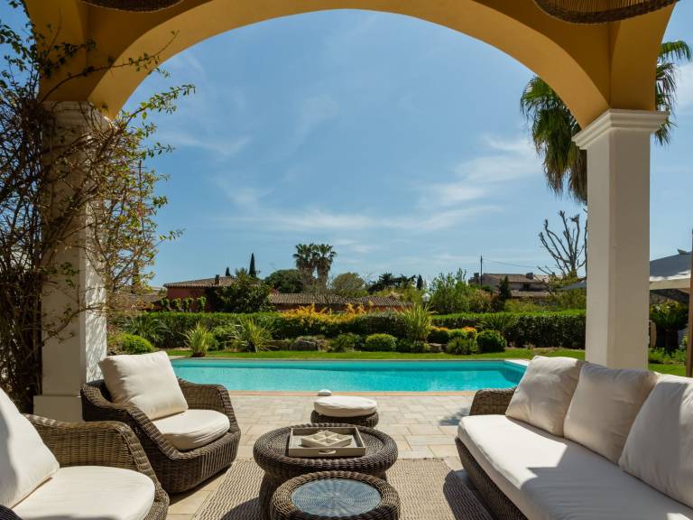 Vacation home with patio, garden & private pool | Good for workation — photo 4