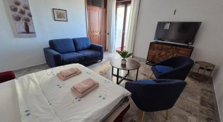 Fully equipped rental apartment with barbecue & terrace | Next to the beach | Pet-friendly — photo 2