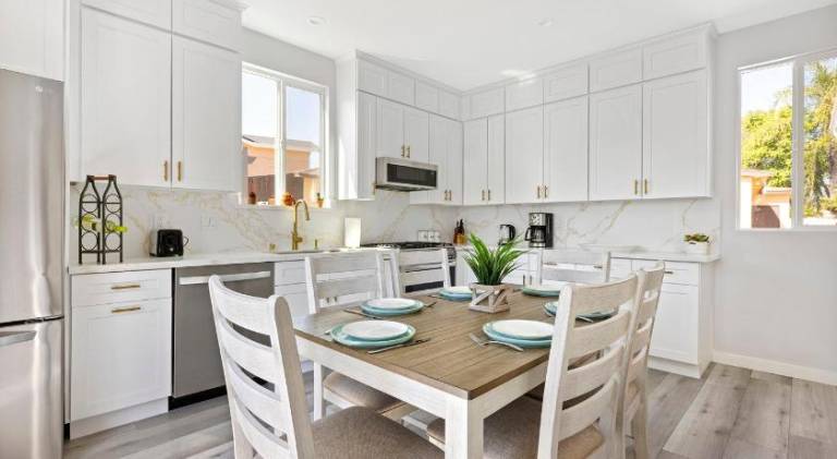 Adorable 3 bedroom with Jacuzzi & more — photo 5