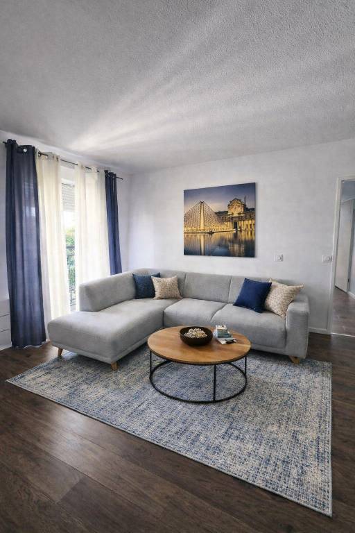 Holiday apartment with 2 rooms for 4 persons in Torcy