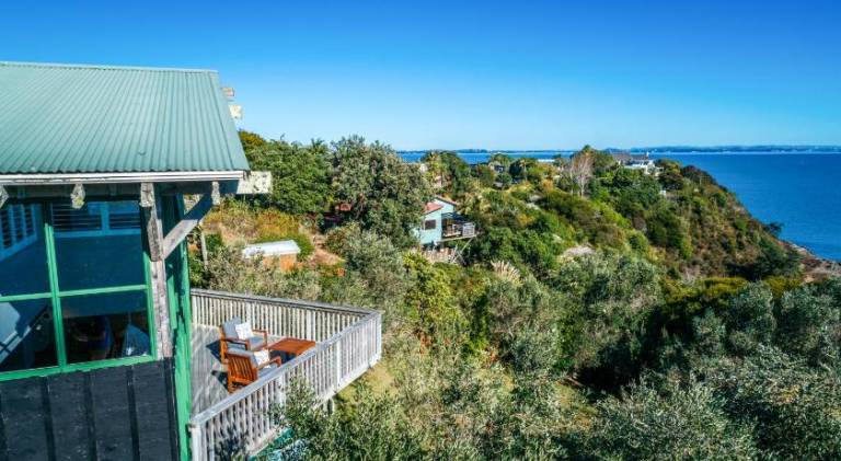 House with 2 rooms for 4 persons in Auckland
