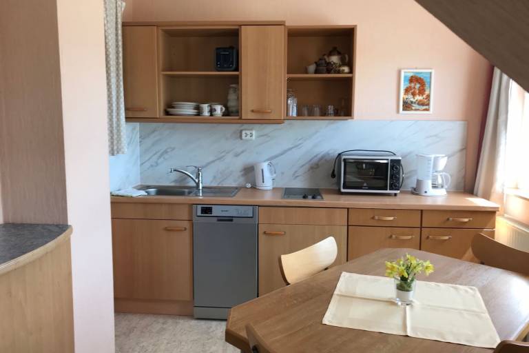 Fully equipped spacious vacation home with BBQ, garden & terrace | Pet-friendly — photo 4