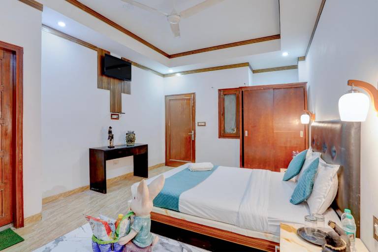Hotel Sarvwaya Inn, Saket in New Delhi