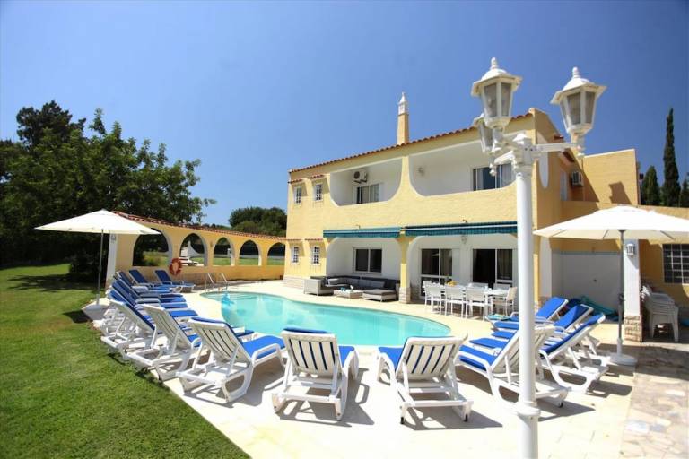 Villa Quarteira