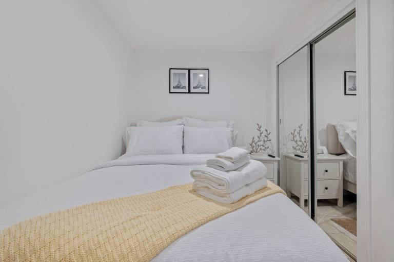 Apartment  East Rutherford