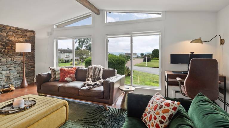 House  Malletts Bay