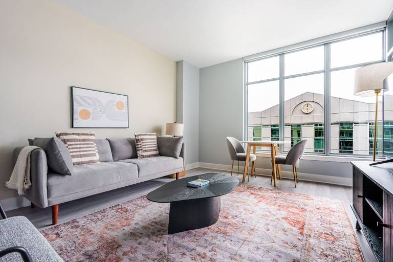 Apartment  Chevy Chase