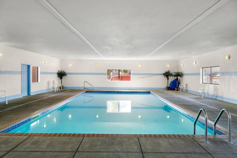 Econo Lodge Miles City I-94 — photo 2