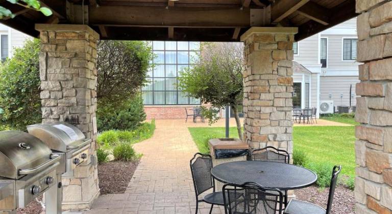Staybridge Suites Milwaukee West-Oconomowoc By IHG — photo 5