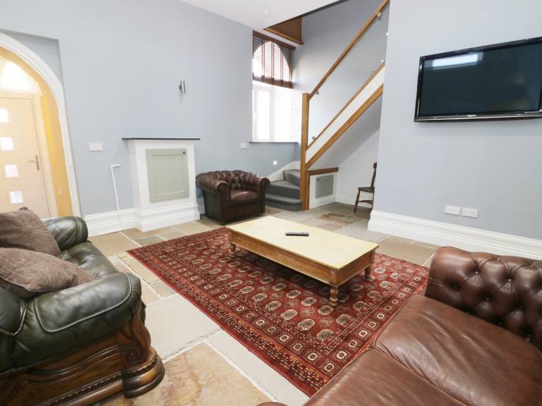 Family-friendly cottage with patio | Pets are welcome — photo 4