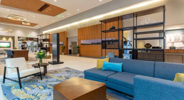 DoubleTree by Hilton Cedar Rapids Convention Complex — photo 3