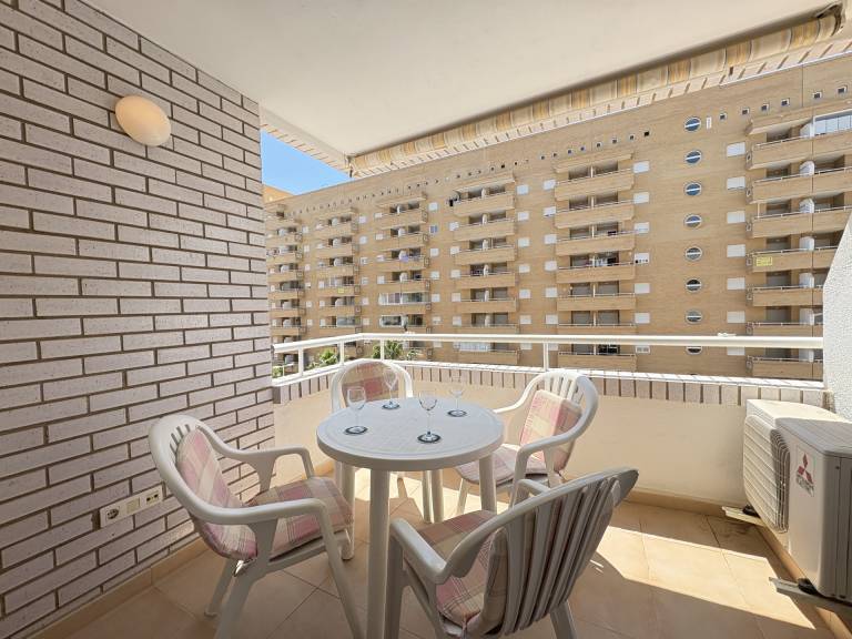 Holiday apartment with patio & pool | Close to the beach | Pet-friendly — photo 3