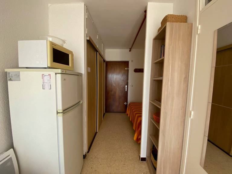 Cozy apartment near Thermes with balcony, pets allowed — photo 5