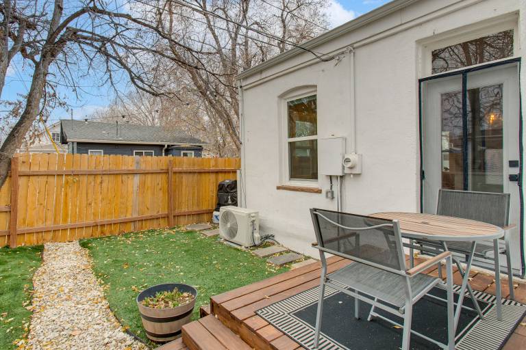 Walk to Eats! Tennyson Haven w/ Pet-Friendly Yard — photo 4