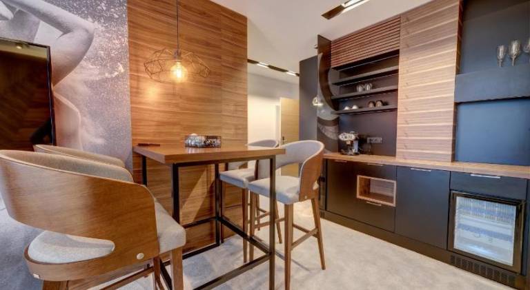 Black Pearl Luxury Suites — photo 4