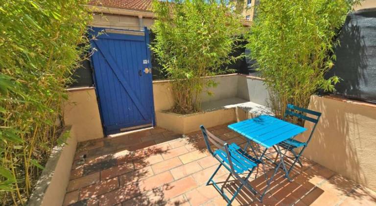 Apartment with patio in La Seyne-sur-Mer