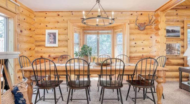 Tanglewood by AvantStay 10mins to Bear Mountain Contemporary Hillside Cabin — photo 5