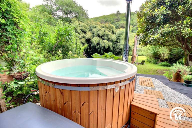Charming gite with grill, yard & terrace | Pets allowed — photo 4