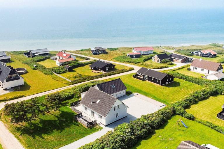 Vacation home with patio, sauna & BBQ in Lokken