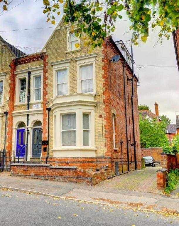 Apartment Leicester