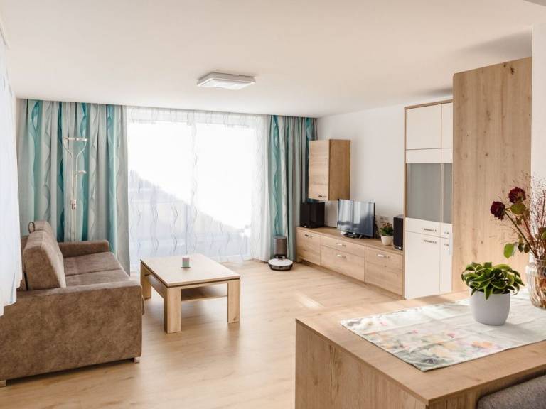 Ferienwohnung in Weyregg am Attersee, Gemeinde Seewalchen am Attersee für max. 4 Personen Ferienwohnung in Weyregg am Attersee, Gemeinde Seewalchen am Attersee für max. 4 Personen