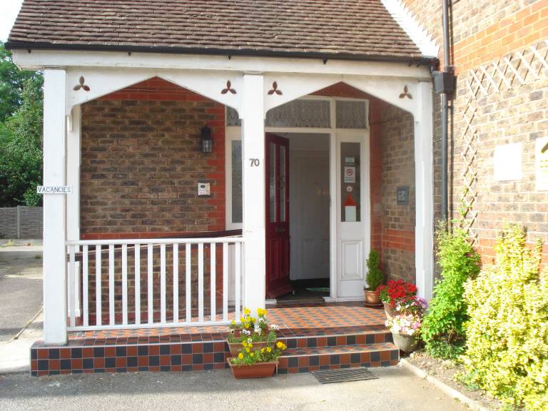 Masslink Guest House in Horley