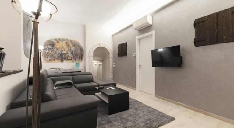 Apartment with 2 rooms for 5 persons — photo 2