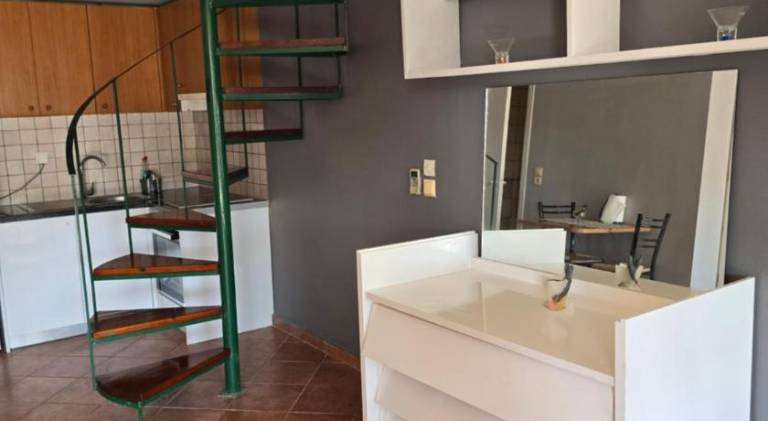 Rental apartment with patio | Pet-friendly — photo 2