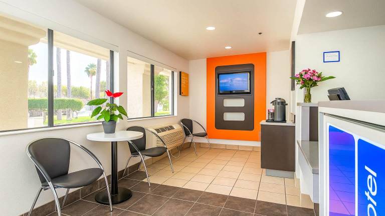 Motel 6 Carlsbad, CA Beach — photo 4